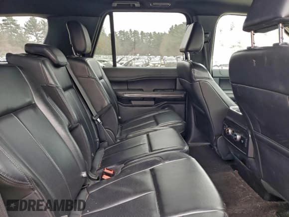 ✅ 2021 Ford Expedition XLT • VIN: 1FMJU1JT1MEA03114 • Lot: 93269355. Wystawiony na Copart z przebiegiem 50 098 mil. Bezpłatny archiwum sprzedaży aukcyjnych z USA i szczegółowy raport historii pojazdu na DreamBid. Zdjęcie 11.