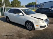 ✅ 2007 Volkswagen Jetta Wolfsburg Edition • VIN: 3VWEF81K37M067344 • Лот: 68866265. Опубликован ранее на Copart с пробегом 122 228 миль. Бесплатный доступ к архиву аукционных продаж из США и подробный отчёт об истории автомобиля на DreamBid. Изображение 4.