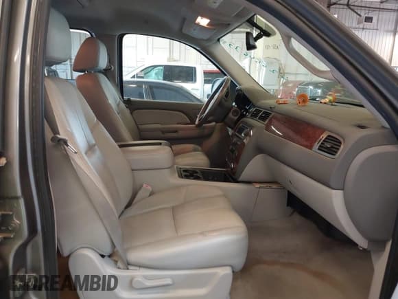 ✅ 2007 Chevrolet Suburban LT • VIN: 1GNFK16387R381816 • Lot: 42554633. Listed on IAAI with 99,606 mi. Free auction sales archive from the USA and detailed vehicle history report at DreamBid. Image 5.