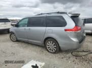 ✅ 2011 Toyota Sienna XLE • VIN: 5TDDK3DC2BS021790 • Лот: 89738505. Опубликован ранее на Copart с пробегом 271 209 миль. Бесплатный доступ к архиву аукционных продаж из США и подробный отчёт об истории автомобиля на DreamBid. Изображение 2.