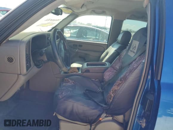 ✅ 2004 Chevrolet Silverado 1500 LS • VIN: 2GCEC19TX41364386 • Лот: 77903154. Опубликован ранее на Copart с пробегом Не указан. Бесплатный доступ к архиву аукционных продаж из США и подробный отчёт об истории автомобиля на DreamBid. Изображение 7.