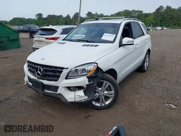 ✅ 2014 Mercedes-Benz M 350 • VIN: 4JGDA5HB0EA397515 • Lot: 42491949. Listed on IAAI with 126,427 mi. Free auction sales archive from the USA and detailed vehicle history report at DreamBid. Image 6.