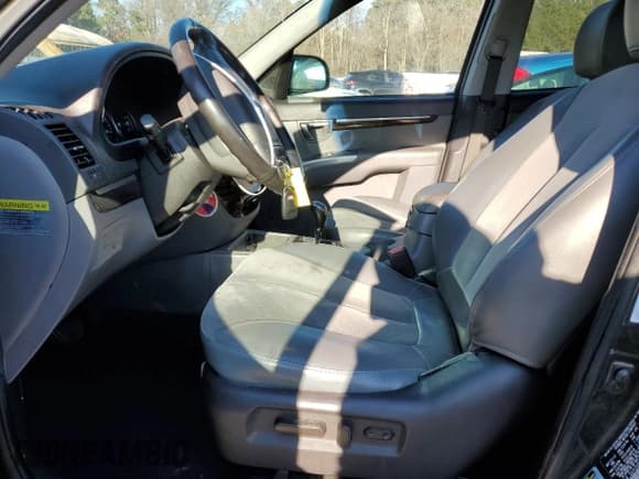 ✅ 2012 Hyundai Santa Fe Limited • VIN: 5XYZHDAG9CG159861 • Lot: 81720654. Listed on Copart with 188,181 mi. Free auction sales archive from the USA and detailed vehicle history report at DreamBid. Image 7.