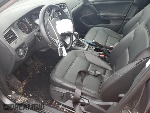 ✅ 2016 Volkswagen Golf TSI SE • VIN: 3VW217AU6GM032102 • Lot: 46749135. Wystawiony na Copart z przebiegiem 46 724 mil. Bezpłatny archiwum sprzedaży aukcyjnych z USA i szczegółowy raport historii pojazdu na DreamBid. Zdjęcie 7.