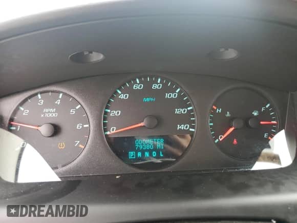 2015 Chevrolet Impala Police Police z VIN 2G1WD5E39F1104281, wystawiony jako Copart lot #65889635 z przebiegiem 79 380 mil mil oraz Czysty tytuł • Clean title. Historia ofert i sprzedaży dostępna na DreamBid. Obrazek 9.