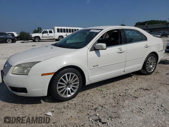 ✅ 2008 Mercury Milan • VIN: 3MEHM07Z58R616816 • Лот: 64475315. Опубликован ранее на Copart с пробегом 210 249 миль. Бесплатный доступ к архиву аукционных продаж из США и подробный отчёт об истории автомобиля на DreamBid. Изображение 1.