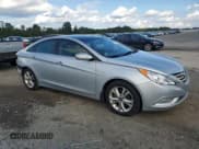 ✅ 2013 Hyundai Sonata SE • VIN: 5NPEC4AC4DH528873 • Lot: 71918424. Listed on Copart with 110,978 mi. Free auction sales archive from the USA and detailed vehicle history report at DreamBid. Image 4.