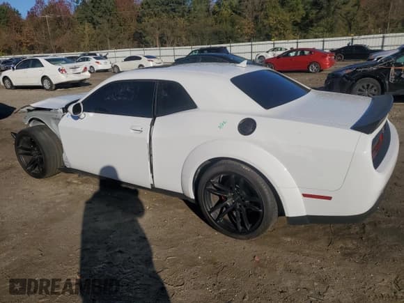 ✅ 2022 Dodge Challenger SRT Hellcat Redeye Widebody • VIN: 2C3CDZL90NH211013 • Lot: 79356874. Wystawiony na Copart z przebiegiem 13 494 mil. Bezpłatny archiwum sprzedaży aukcyjnych z USA i szczegółowy raport historii pojazdu na DreamBid. Zdjęcie 2.
