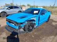 ✅ 2017 Ford Mustang GT Premium • VIN: 1FA6P8CF3H5240281 • Lot: 43648591. Wystawiony na IAAI z przebiegiem 48 745 mil. Bezpłatny archiwum sprzedaży aukcyjnych z USA i szczegółowy raport historii pojazdu na DreamBid. Zdjęcie 2.