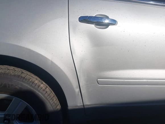 ✅ 2009 Chevrolet Traverse 2LT • VIN: 1GNER23D39S124665 • Lot: 43537615. Wystawiony na IAAI z przebiegiem 148 412 mil. Bezpłatny archiwum sprzedaży aukcyjnych z USA i szczegółowy raport historii pojazdu na DreamBid. Zdjęcie 12.