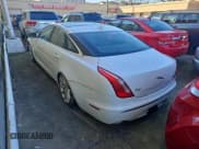✅ 2013 Jaguar XJ • VIN: SAJWJ1CD7D8V49599 • Lot: 43230675. Wystawiony na Copart z przebiegiem 133 163 mil. Bezpłatny archiwum sprzedaży aukcyjnych z USA i szczegółowy raport historii pojazdu na DreamBid. Zdjęcie 3.