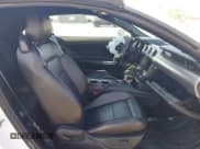 ✅ 2022 Ford Mustang EcoBoost • VIN: 1FATP8UH3N5124464 • Lot: 42927633. Wystawiony na IAAI z przebiegiem 62 827 mil. Bezpłatny archiwum sprzedaży aukcyjnych z USA i szczegółowy raport historii pojazdu na DreamBid. Zdjęcie 5.