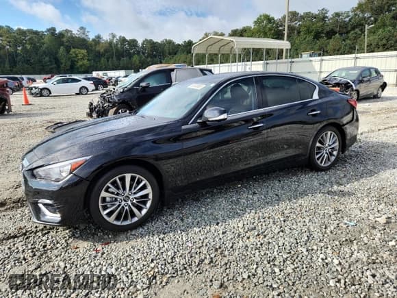 ✅ 2024 Infiniti Q50 Luxe • VIN: JN1EV7BP1RM600044 • Lot: 83973965. Listed on Copart with 45,939 mi. Free auction sales archive from the USA and detailed vehicle history report at DreamBid. Image 1.