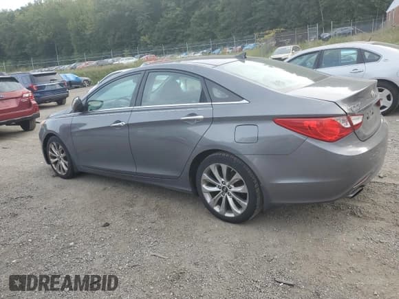 ✅ 2012 Hyundai Sonata Limited • VIN: 5NPEC4AB0CH496574 • Lot: 71096014. Listed on Copart with 137,188 mi. Free auction sales archive from the USA and detailed vehicle history report at DreamBid. Image 2.