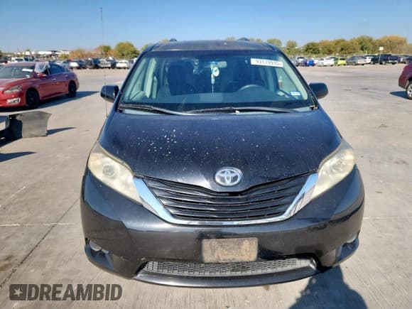 ✅ 2013 Toyota Sienna LE • VIN: 5TDKK3DC3DS309232 • Lot: 93179935. Listed on Copart with 157,401 mi. Free auction sales archive from the USA and detailed vehicle history report at DreamBid. Image 5.