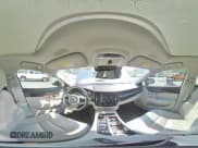 ✅ 2018 Volvo S90 Momentum • VIN: LVY992MK8JP018557 • Лот: 66074095. Опубликован ранее на Copart с пробегом 158 740 миль. Бесплатный доступ к архиву аукционных продаж из США и подробный отчёт об истории автомобиля на DreamBid. Изображение 14.