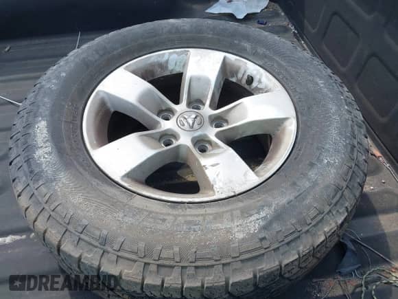 2015 Ram 1500 Express with VIN 1C6RR7FT0FS606216, listed as a IAAI auction lot 42045218 with 156,728 mi miles and . Bid and sale history available at DreamBid. Image 12.