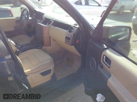 ✅ 2006 Land Rover LR3 SE • VIN: SALAD25436A388501 • Lot: 43912467. Listed on IAAI with 191,224 mi. Free auction sales archive from the USA and detailed vehicle history report at DreamBid. Image 5.