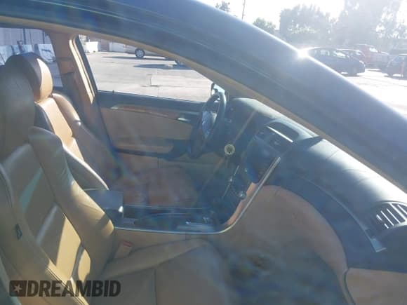 ✅ 2004 Acura TL • VIN: 19UUA66244A055286 • Lot: 42893962. Wystawiony na IAAI z przebiegiem 215 778 mil. Bezpłatny archiwum sprzedaży aukcyjnych z USA i szczegółowy raport historii pojazdu na DreamBid. Zdjęcie 5.