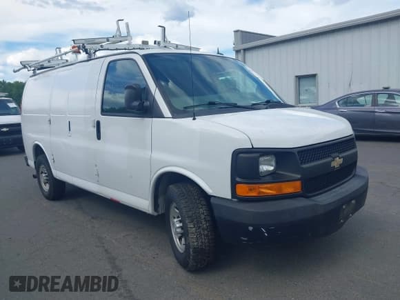 ✅ 2015 Chevrolet Express Cargo • VIN: 1GCWGFCF6F1151954 • Lot: 42677535. Listed on IAAI with 180,818 mi. Free auction sales archive from the USA and detailed vehicle history report at DreamBid. Image 1.