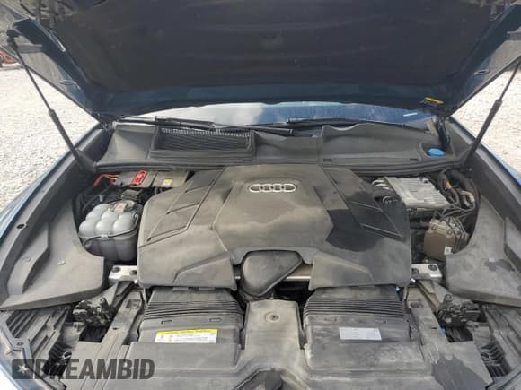 ✅ 2019 Audi Q8 Premium Plus • VIN: WA1EVAF16KD044555 • Lot: 70816595. Listed on Copart with 76,962 mi. Free auction sales archive from the USA and detailed vehicle history report at DreamBid. Image 12.