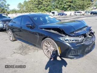 ✅ 2021 BMW M8 Competition • VIN: WBSGV0C09MCF13517 • Lot: 43349843. Wystawiony na IAAI z przebiegiem 35 123 mil. Bezpłatny archiwum sprzedaży aukcyjnych z USA i szczegółowy raport historii pojazdu na DreamBid. Zdjęcie 1.