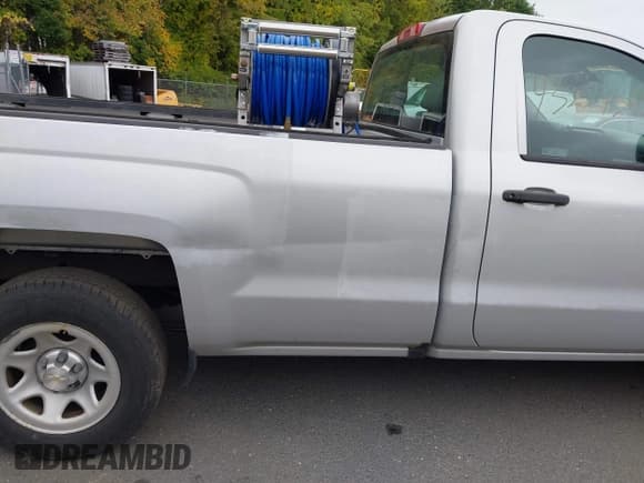✅ 2017 Chevrolet Silverado 1500 Work Truck • VIN: 1GCNCNEH9HZ177890 • Lot: 43254342. Wystawiony na IAAI z przebiegiem 153 197 mil. Bezpłatny archiwum sprzedaży aukcyjnych z USA i szczegółowy raport historii pojazdu na DreamBid. Zdjęcie 6.