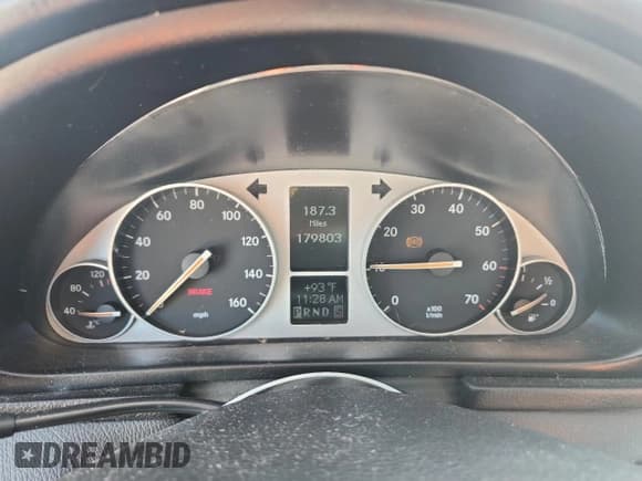 ✅ 2005 Mercedes-Benz C 230 Kompressor • VIN: WDBRF40JX5F640354 • Лот: 89442675. Опубликован ранее на Copart с пробегом 179 803 миль. Бесплатный доступ к архиву аукционных продаж из США и подробный отчёт об истории автомобиля на DreamBid. Изображение 9.