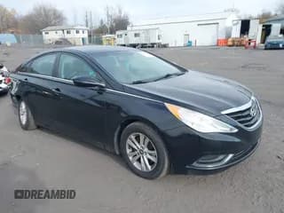 ✅ 2012 Hyundai Sonata GLS • VIN: 5NPEB4AC8CH385167 • Лот: 43578981. Опубликован ранее на IAAI с пробегом 195 549 миль. Бесплатный доступ к архиву аукционных продаж из США и подробный отчёт об истории автомобиля на DreamBid. Изображение 1.