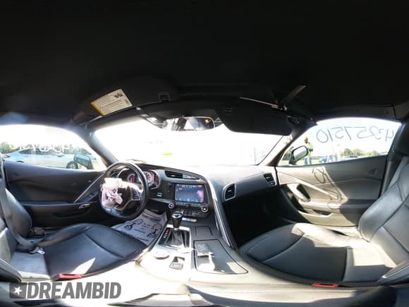 ✅ 2019 Chevrolet Corvette Grand Sport 1LT • VIN: 1G1YW2D73K5103612 • Lot: 43257510. Wystawiony na IAAI z przebiegiem 37 091 mil. Bezpłatny archiwum sprzedaży aukcyjnych z USA i szczegółowy raport historii pojazdu na DreamBid. Zdjęcie 18.