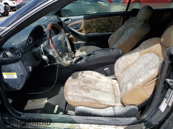 ✅ 2008 Mercedes-Benz CLK 350 • VIN: WDBTK56F88T099496 • Lot: 74458674. Wystawiony na Copart z przebiegiem Nie podano. Bezpłatny archiwum sprzedaży aukcyjnych z USA i szczegółowy raport historii pojazdu na DreamBid. Zdjęcie 7.