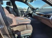 ✅ 2017 BMW 5 Series 540i xDrive • VIN: WBAJE7C35HG891004 • Лот: 91930255. Опубликован ранее на Copart с пробегом 81 139 миль. Бесплатный доступ к архиву аукционных продаж из США и подробный отчёт об истории автомобиля на DreamBid. Изображение 7.