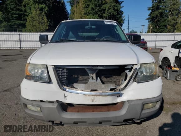 ✅ 2003 Ford Expedition Special Service • VIN: 1FMPU16LX3LC16365 • Lot: 81160875. Wystawiony na Copart z przebiegiem 246 408 mil. Bezpłatny archiwum sprzedaży aukcyjnych z USA i szczegółowy raport historii pojazdu na DreamBid. Zdjęcie 5.