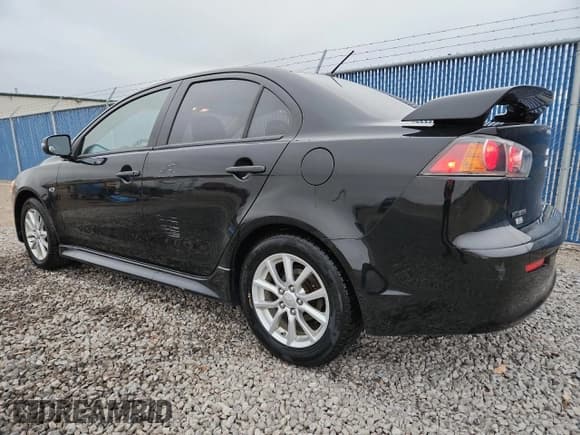 ✅ 2015 Mitsubishi Lancer SE • VIN: JA32V2FW3FU606460 • Lot: 91894635. Wystawiony na Copart z przebiegiem 119 486 mil. Bezpłatny archiwum sprzedaży aukcyjnych z USA i szczegółowy raport historii pojazdu na DreamBid. Zdjęcie 2.
