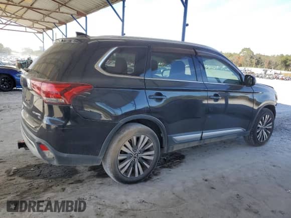2019 Mitsubishi Outlander SE with VIN JA4AD3A32KZ017023, listed as a Copart auction lot 82741075 with 86,259 mi miles and Clean title. Bid and sale history available at DreamBid. Image 3.