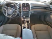 ✅ 2015 Chevrolet Malibu LS • VIN: 1G11A5SL2FF276992 • Лот: 94483185. Опубликован ранее на Copart с пробегом 238 382 миль. Бесплатный доступ к архиву аукционных продаж из США и подробный отчёт об истории автомобиля на DreamBid. Изображение 8.