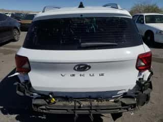 2022 Hyundai Venue SEL z VIN KMHRC8A39NU181181, wystawiony jako Copart lot #75903574 z przebiegiem 24 107 mil mil oraz Szkoda całkowita • Salvage title. Historia ofert i sprzedaży dostępna na DreamBid. Obrazek 6.