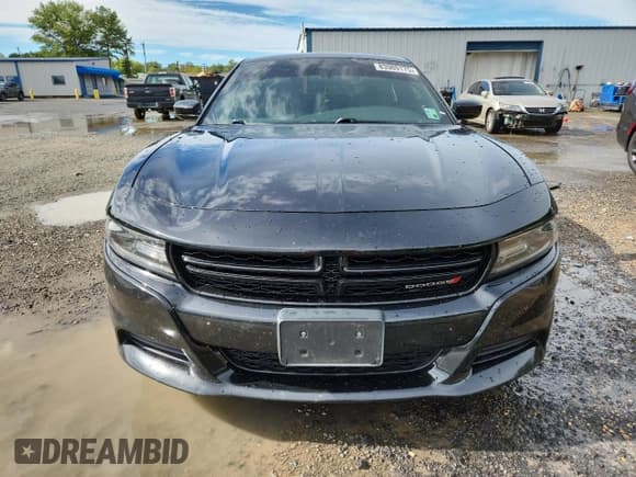 ✅ 2020 Dodge Charger SXT • VIN: 2C3CDXBG7LH144458 • Lot: 83989175. Wystawiony na Copart z przebiegiem 111 524 mil. Bezpłatny archiwum sprzedaży aukcyjnych z USA i szczegółowy raport historii pojazdu na DreamBid. Zdjęcie 5.