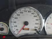 ✅ 2004 Saturn VUE V6 • VIN: 5GZCZ53404S864103 • Lot: 41843311. Wystawiony na IAAI z przebiegiem 193 094 mil. Bezpłatny archiwum sprzedaży aukcyjnych z USA i szczegółowy raport historii pojazdu na DreamBid. Zdjęcie 15.