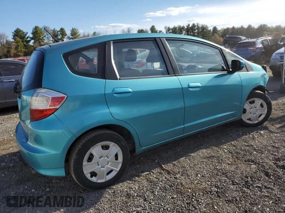 ✅ 2012 Honda Fit • VIN: JHMGE8H3XCC018892 • Lot: 85393395. Listed on Copart with 80,613 mi. Free auction sales archive from the USA and detailed vehicle history report at DreamBid. Image 3.