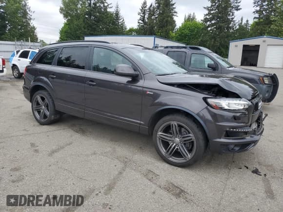 ✅ 2015 Audi Q7 S line Prestige • VIN: WA1DGAFE5FD005535 • Лот: 56905465. Опубликован ранее на Copart с пробегом 117 934 миль. Бесплатный доступ к архиву аукционных продаж из США и подробный отчёт об истории автомобиля на DreamBid. Изображение 4.