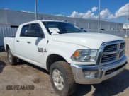 ✅ 2018 Ram 2500 Big Horn • VIN: 3C6UR5ML3JG359629 • Lot: 42236067. Wystawiony na IAAI z przebiegiem 137 450 mil. Bezpłatny archiwum sprzedaży aukcyjnych z USA i szczegółowy raport historii pojazdu na DreamBid. Zdjęcie 1.