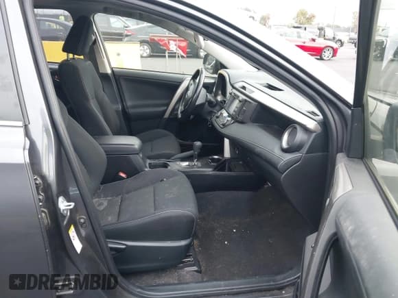 ✅ 2018 Toyota RAV4 XLE • VIN: JTMRFREV5JJ241482 • Лот: 43486718. Опубликован ранее на IAAI с пробегом 34 423 миль. Бесплатный доступ к архиву аукционных продаж из США и подробный отчёт об истории автомобиля на DreamBid. Изображение 5.