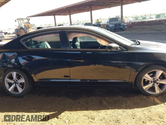 ✅ 2015 Acura ILX • VIN: 19VDE1F34FE007908 • Lot: 43682434. Listed on IAAI with 186,203 mi. Free auction sales archive from the USA and detailed vehicle history report at DreamBid. Image 13.
