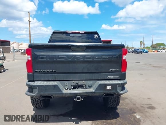 ✅ 2019 Chevrolet Silverado 1500 RST • VIN: 3GCUYEED5KG272481 • Lot: 42610410. Wystawiony na IAAI z przebiegiem 58 700 mil. Bezpłatny archiwum sprzedaży aukcyjnych z USA i szczegółowy raport historii pojazdu na DreamBid. Zdjęcie 16.