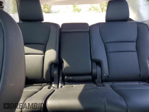 ✅ 2022 Honda Passport EX-L • VIN: 5FNYF7H5XNB001563 • Лот: 87194425. Опубликован ранее на Copart с пробегом 24 995 миль. Бесплатный доступ к архиву аукционных продаж из США и подробный отчёт об истории автомобиля на DreamBid. Изображение 10.