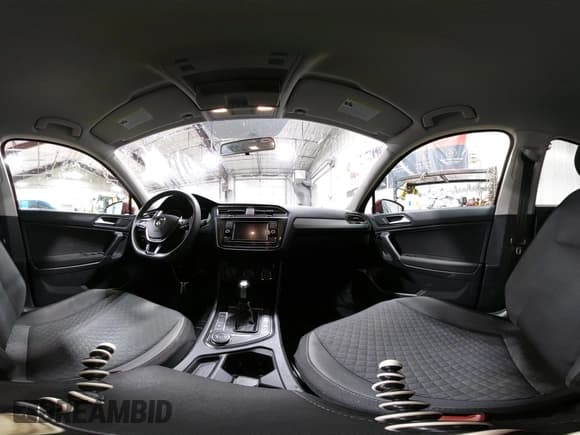 ✅ 2018 Volkswagen Tiguan S • VIN: 3VV0B7AX5JM104191 • Lot: 42492503. Listed on IAAI with 96,339 mi. Free auction sales archive from the USA and detailed vehicle history report at DreamBid. Image 20.