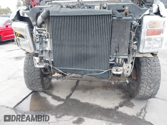 ✅ 2010 Ford F-250 XL • VIN: 1FTSW2BR6AEA04802 • Lot: 43687867. Listed on IAAI with 175,024 mi. Free auction sales archive from the USA and detailed vehicle history report at DreamBid. Image 6.