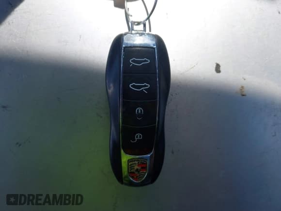 ✅ 2017 Porsche 718 Boxster • VIN: WP0CA2A80HS220216 • Lot: 42658120. Listed on IAAI with 54,116 mi. Free auction sales archive from the USA and detailed vehicle history report at DreamBid. Image 11.