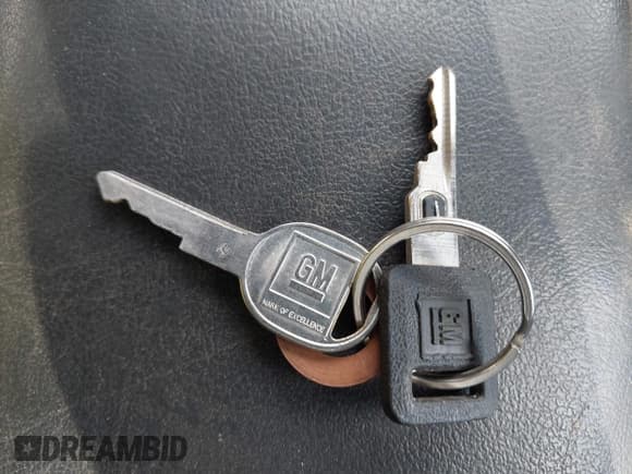 ✅ 1994 Pontiac Firebird Formula • VIN: 2G2FV22P1R2206025 • Lot: 43127272. Wystawiony na IAAI z przebiegiem 147 565 mil. Bezpłatny archiwum sprzedaży aukcyjnych z USA i szczegółowy raport historii pojazdu na DreamBid. Zdjęcie 11.